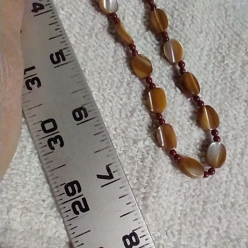 Brown Shell Necklace beaded - Picture 3 of 4